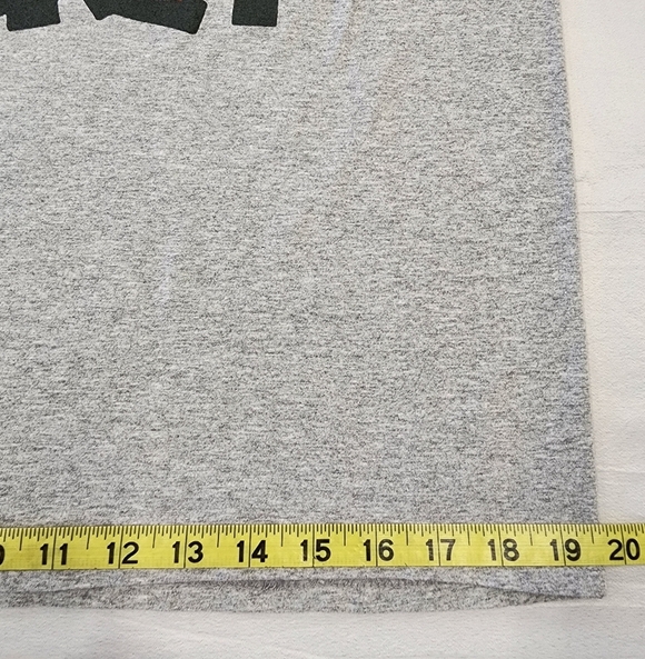 Disney Mickey Mouse Men's Gray Classic Mouse Graphic T-Shirt Short Sleeve, sz MD - Picture 6 of 9